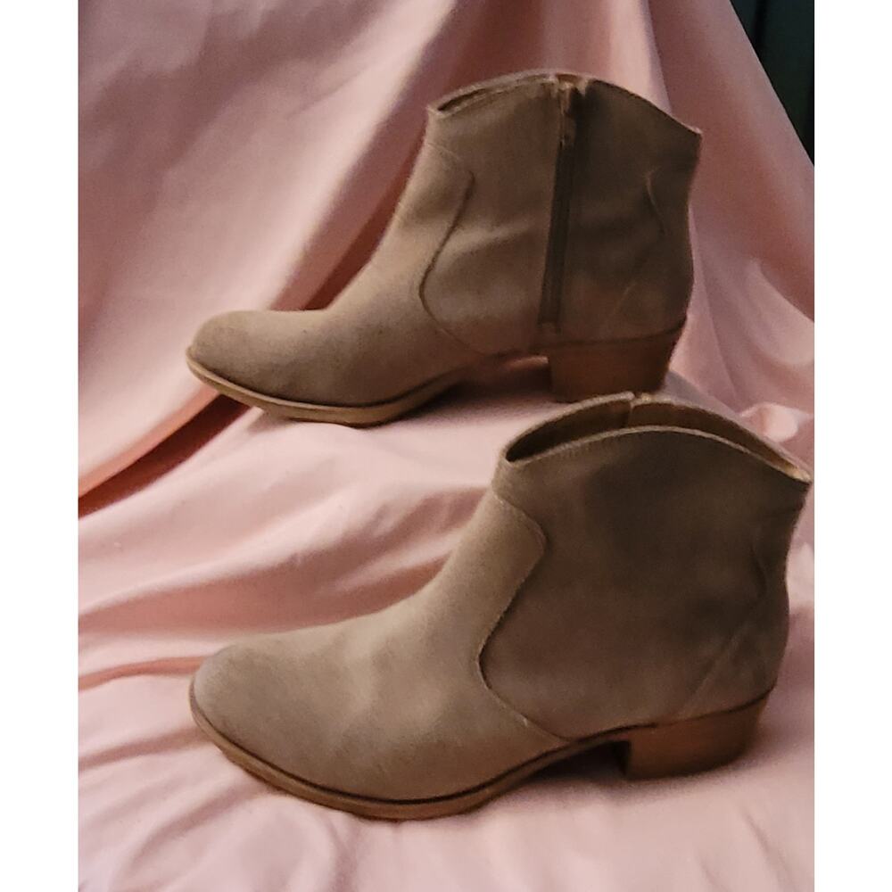 Lucky Brand Womens Size 8M 38 Suede Booties Ankle Boots
